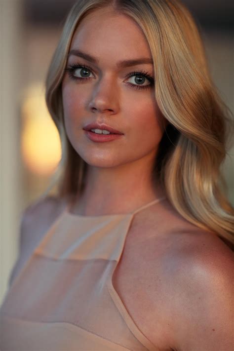 A Glimpse into Lindsay Ellingson's Glamorous Lifestyle