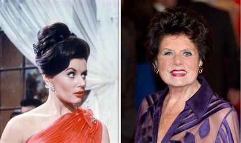 Acting Career Beginnings: Eunice Gayson's Journey into Showbiz