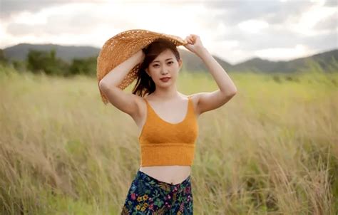 Akari Mitani's Figure: Fitness Routine and Beauty Secrets