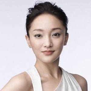 An In-Depth Look into Zhou Xun's Biography and Early Life