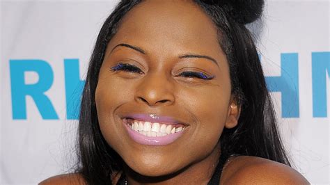 Breaking Stereotypes: Foxy Brown's Impact on Women in the Rap Industry