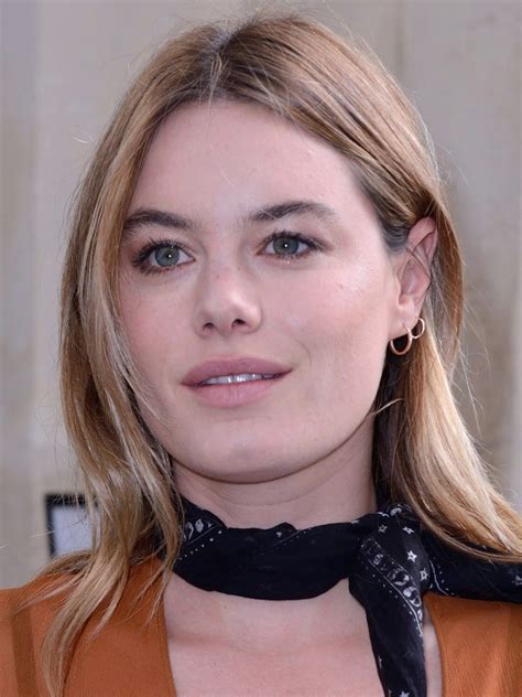 Camille Rowe Biography: Early Journey to Modeling Success