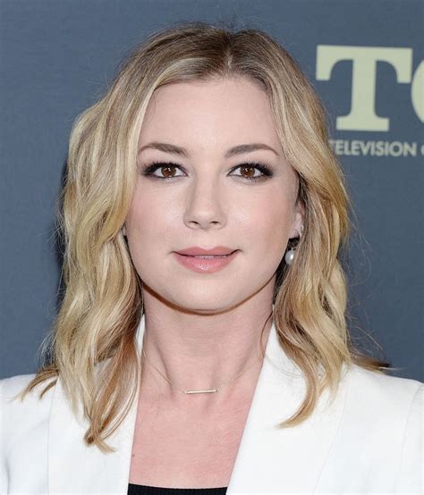 Discovering the Fascinating Journey of Emily VanCamp: A Comprehensive Biography Insight