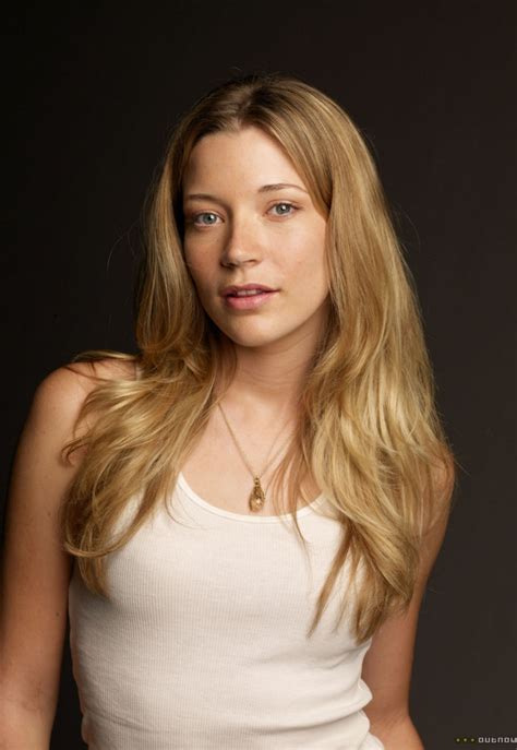 Early Life and Background of Sarah Roemer