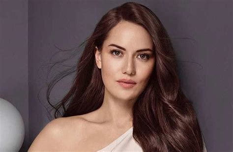 Early Life and Career of Fahriye Evcen