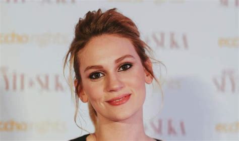 Farah Zeynep Abdullah: Personal Details