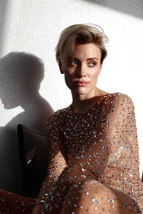 Figuring Out Wallis Day: Exploring Her Style and Fashion Sense
