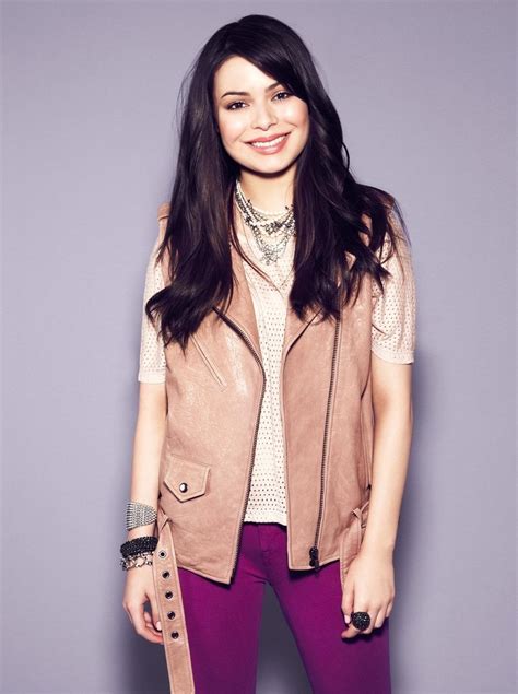 Height and Figure: Miranda Cosgrove's Physical Attributes