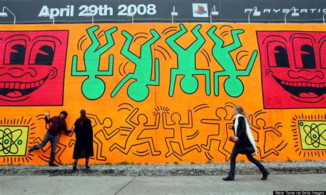 Impact of the Street Culture in New York City on Haring's Artistic Vision