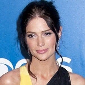 Janet Montgomery Biography