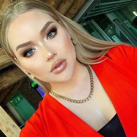 Nikkie de Jager: A Journey from Beauty Enthusiast to YouTube Sensation