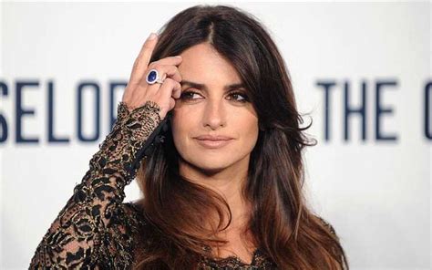 Penelope Cruz's Age, Height, and Figure