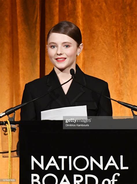 Raising Eyebrows: Thomasin Mckenzie's Breakthrough Performance in "Leave No Trace"