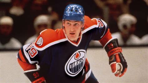 Records and Achievements: Gretzky's Unmatched Success in the NHL