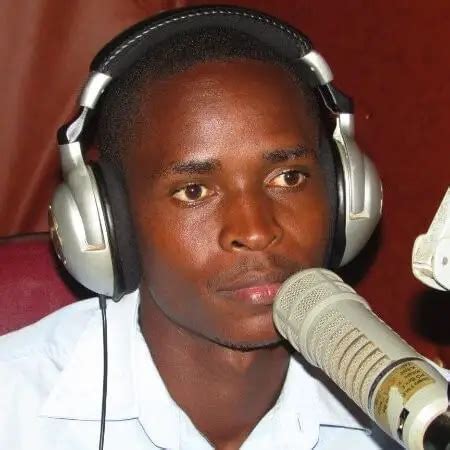 Rise to Fame: Journey to Becoming a Renowned Radio Presenter