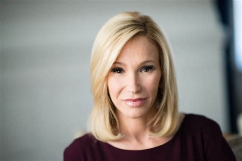 Rise to Prominence: Paula White's Spiritual Calling and Influence in the Evangelical Community