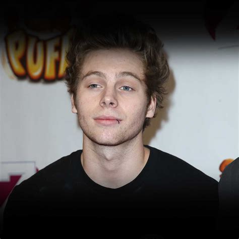 Rise to Stardom: Luke Hemmings' Journey from an Early Age