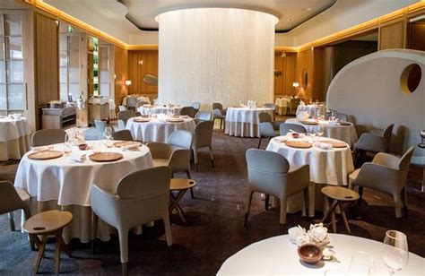 The Art of Hospitality: Ducasse's Dedication to Outstanding Service
