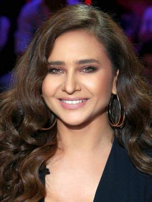 The Beauty of Nelly Karim: Age, Height, and Figure