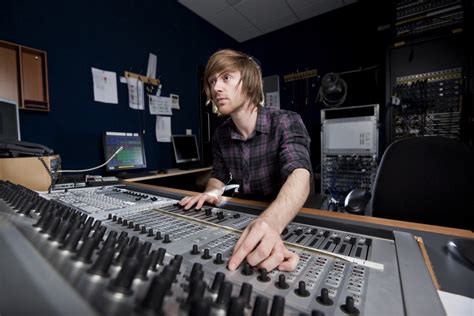 The Early Beginnings: From Sound Engineer to Podcasting Pioneer
