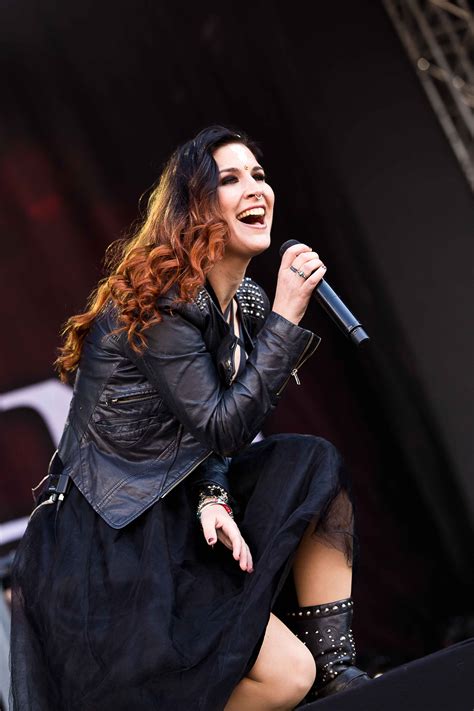 The Height Mystery: Unraveling Speculations about Charlotte Wessels' Stature