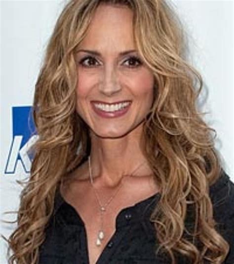 The Journey to Self-Acceptance: Chely Wright's Struggles and Triumphs