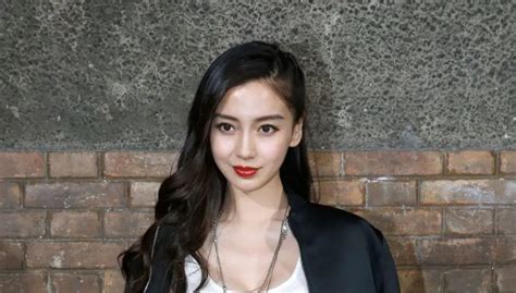 The Real Story Behind Angelababy's Age