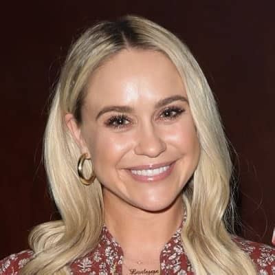 Unveiling Becca Tobin's Impressive Height and Figure