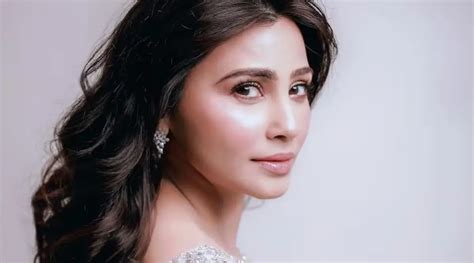 Unveiling Daisy Shah's Age, Height, and Figure