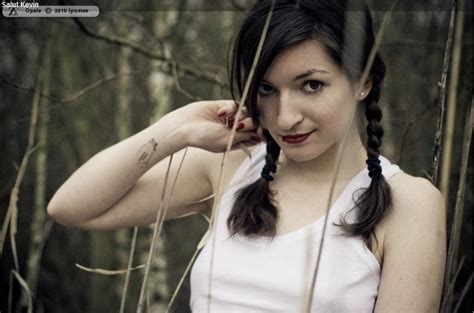 Unveiling Elea Suicide's Life Story: From Mystery to Online Phenomenon