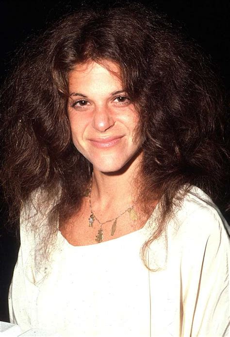 Unveiling Gilda Radner's Height, Figure, and Style