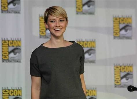 Valorie Curry's Height and Figure